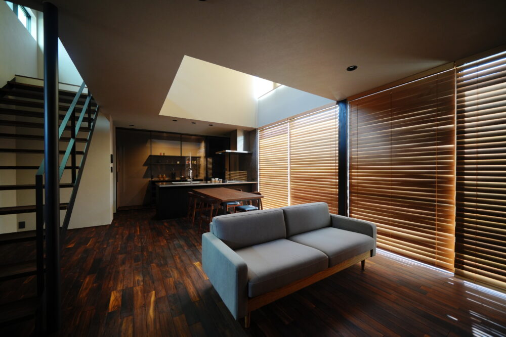 潔く、凛とした -ラグジュアリーな家-